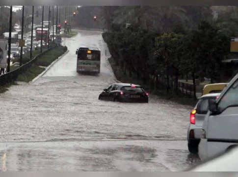 Зима возвращается: ливни, наводнения и угроза жизни – что нужно знать перед выходом из дома?
