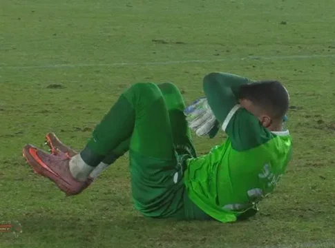 Вратарь «Бней Сахнина» Мухаммад Абу Нил пострадал от петарды во время матча с «Бейтар Иерусалим»