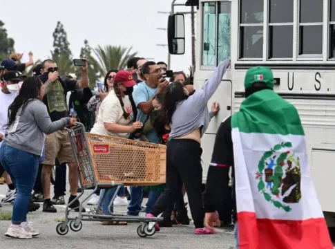 Житель Лос-Анджелеса признал вину в нападении на федерального агента во время протеста