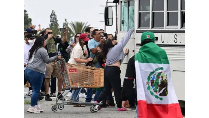 Житель Лос-Анджелеса признал вину в нападении на федерального агента во время протеста