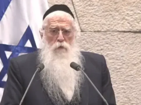 Депутат Кнессета Меир Поруш: Преследование изучающих Тору создает разрыв с еврейской общиной Нью-Йорка