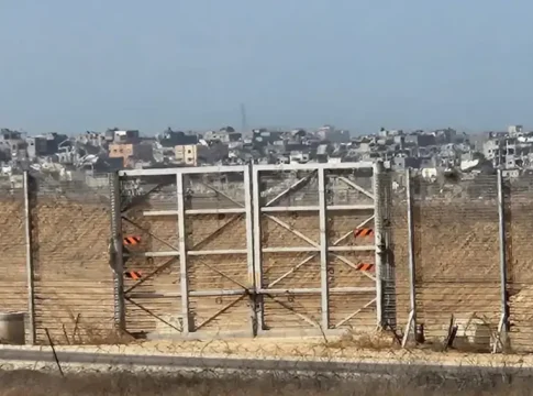 Активисты движения «Нахала» вошли в сектор Газа, подняли флаг Израиля и были возвращены