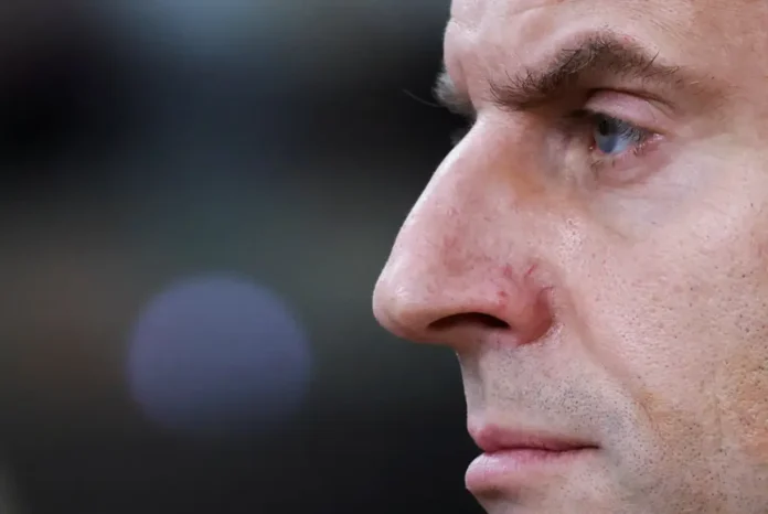 Французские фермеры блокируют дороги и доступ к горнолыжным курортам в знак протеста