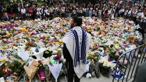 Министр иностранных дел Израиля: «Народ Израиля не бессилен; мы будем рядом с вами»