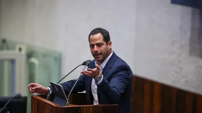 Депутат Наор Шири отозвал свои слова о применении силы к протестующим после общественного резонанса