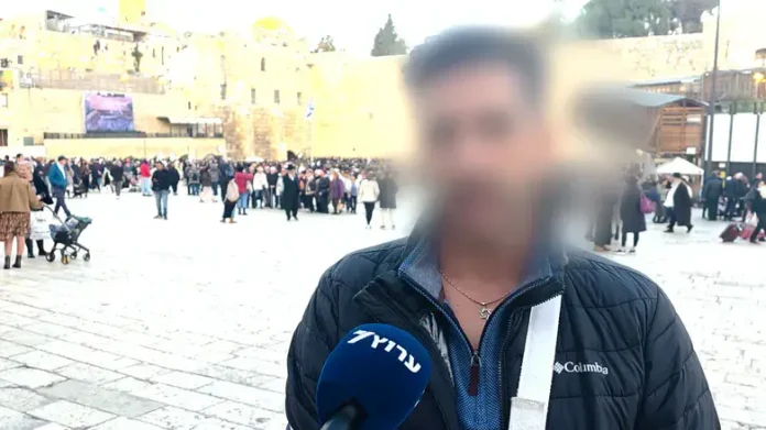 Израильский боец, раненный в Сирии, посетил Стену Плача