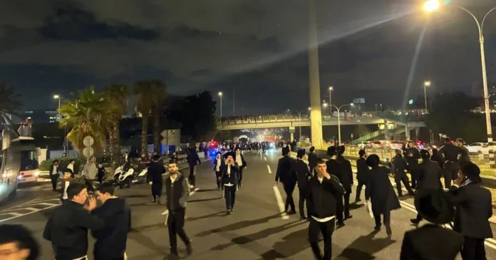 Протесты против призыва ультраортодоксов: перекрытие дорог и столкновения