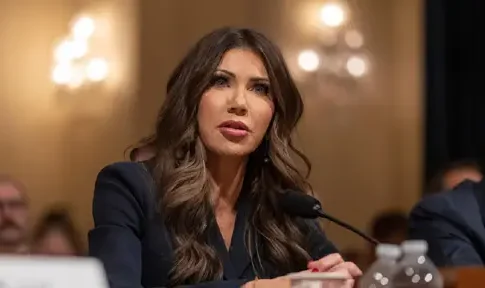 Трамп приостановил программу лотереи грин-карт после стрельбы в Браунском университете и МТИ