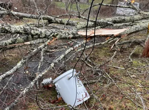 Масштабные отключения электричества в Западной Вирджинии: восстановление займет несколько дней