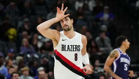 Денни Авдия вновь блеснул: его игра вдохновляет Портленд