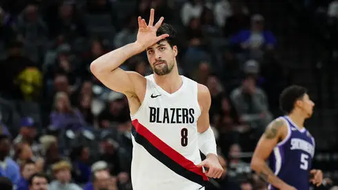 Денни Авдия вновь блеснул: его игра вдохновляет Портленд