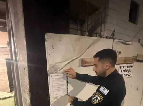 В Ашдоде задержаны 10 нелегалов на стройке, объект закрыт на 21 день