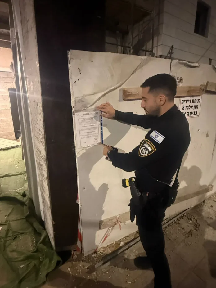 В Ашдоде задержаны 10 нелегалов на стройке, объект закрыт на 21 день