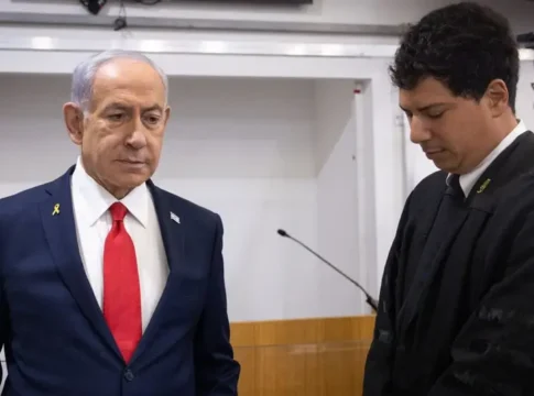 Прокуратура просит остановить слушания по делу 4000 из-за опасений искажения показаний премьер-министра