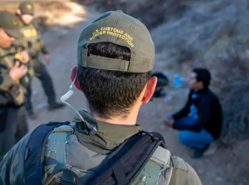 Новая политика США: сбор ДНК и биометрических данных всех, кто связан с иммиграцией