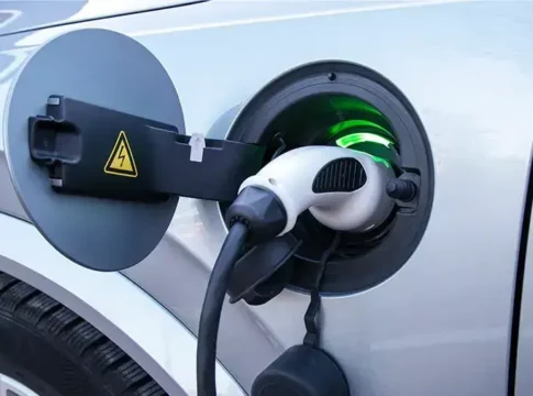 Налог на электромобили застрял: Смотрич обойдет Кнессет?