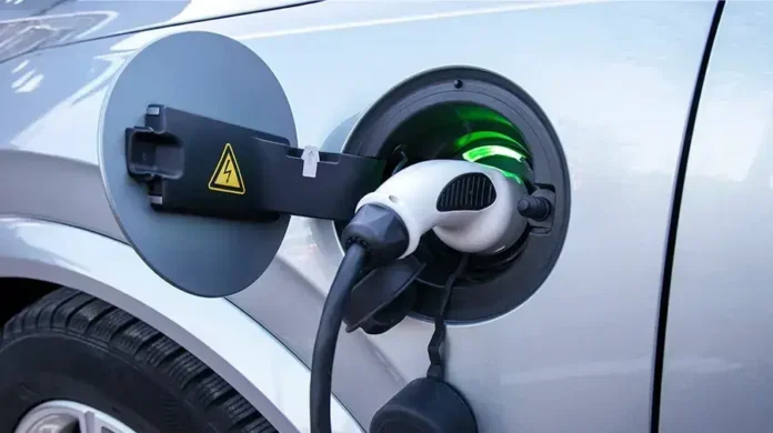 Налог на электромобили застрял: Смотрич обойдет Кнессет?