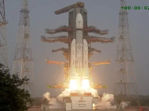 Индия запустила спутник-гигант для смартфонов: новая эра связи