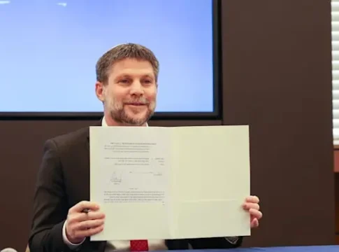 Смотрич бросает вызов: решающая битва за рынок жилья