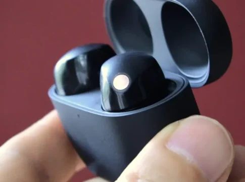 Sony WF-1000XM6: Флагманские наушники на подходе, утечки раскрывают детали