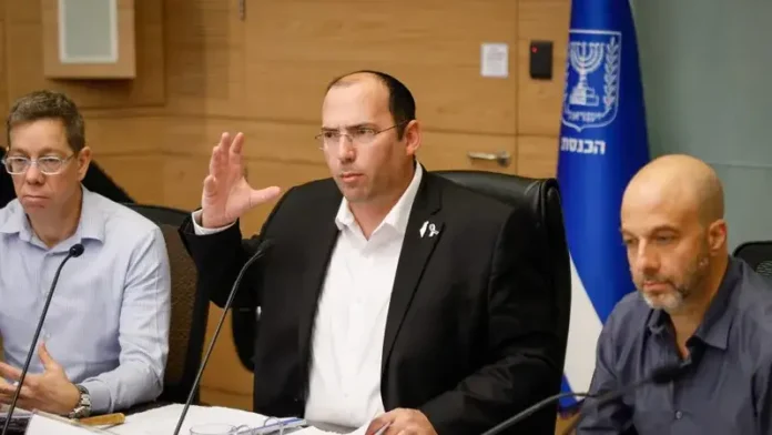 Юрсоветник: Дискуссии в Кнессете агрессивны; полиция бойкотирует заседания