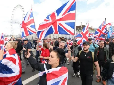 Политическая буря: Стармер попытался сгладить углы по Ближнему Востоку и получил удар в спину