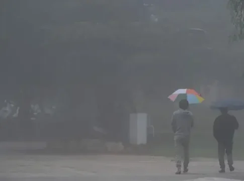 Израиль ждет шторм: ливни, грозы и снег на Хермоне