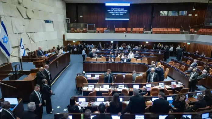 Беннет против Нетаньяху: оппозиция расколота, харедим на распутье