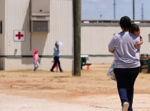 США закрывают двери для просителей убежища из-за угроз здоровью