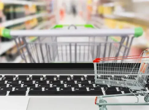 Израильтяне массово ушли в онлайн: еда, мода и даже лекарства