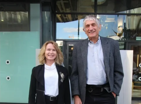 Лауреат Нобелевской премии по физике Джон Мартинис посетил центр исследований Microsoft в Израиле