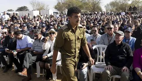 Освобожденный из плена боец ЦАХАЛа вернулся на службу и выступил с посланием из окрестностей «Новы»