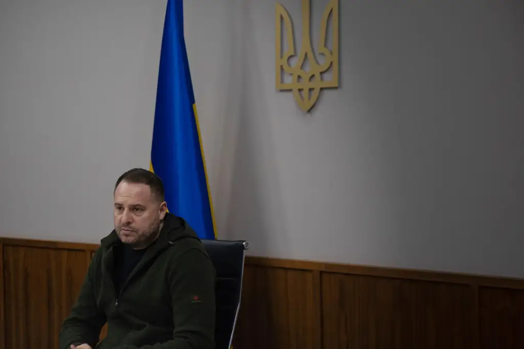 Андрей Ермак уволен: Президент Зеленский остается без своего 