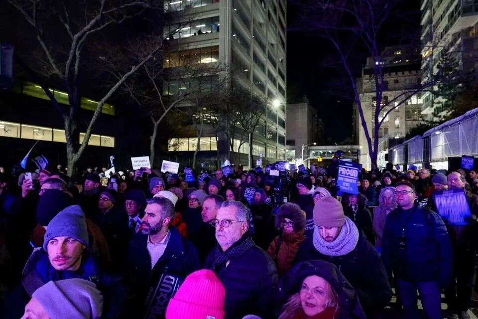 Тысячи евреев вышли на улицы Манхэттена, демонстрируя стойкость перед лицом запугивания