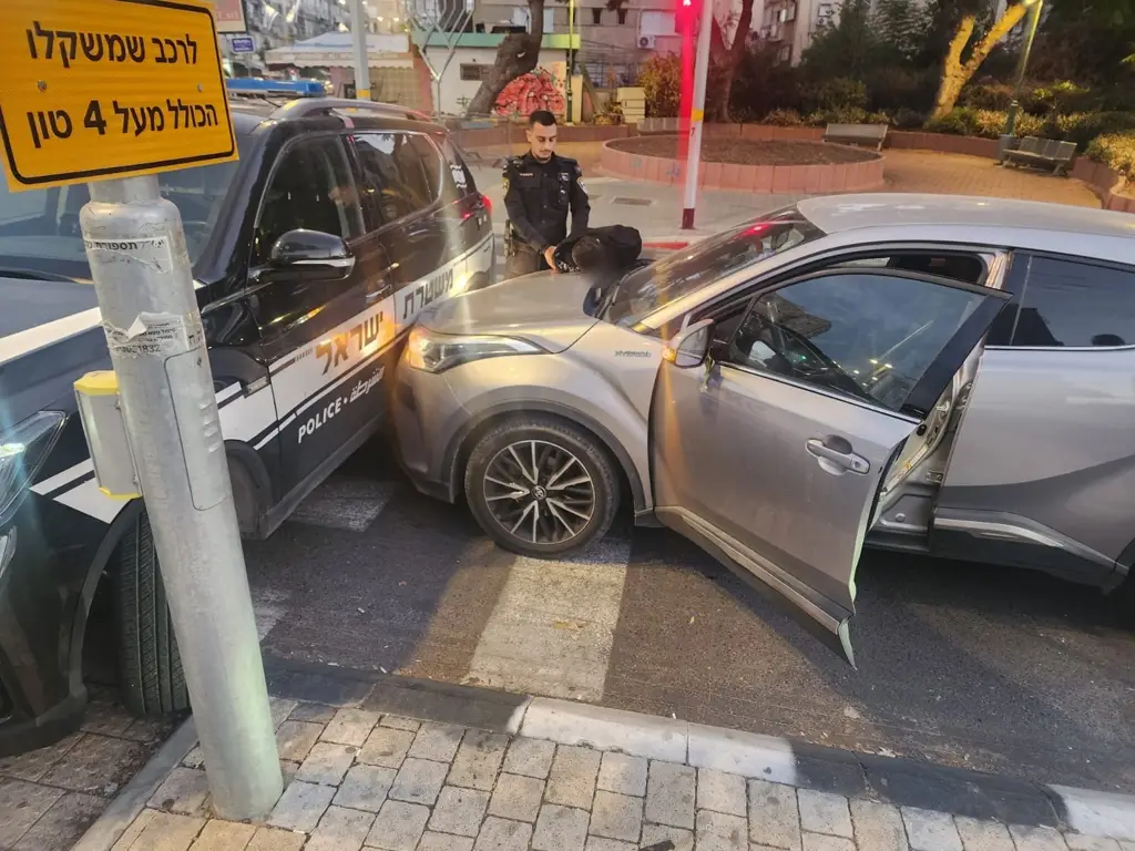 Подросток-угонщик задержан в Холоне