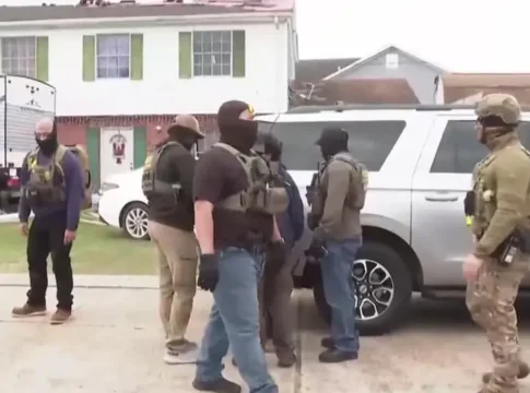 Иммиграционные рейды в Новом Орлеане приводят к нехватке рабочей силы в строительной отрасли