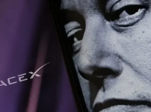 SpaceX планирует продажу акций при оценке компании в 800 миллиардов долларов