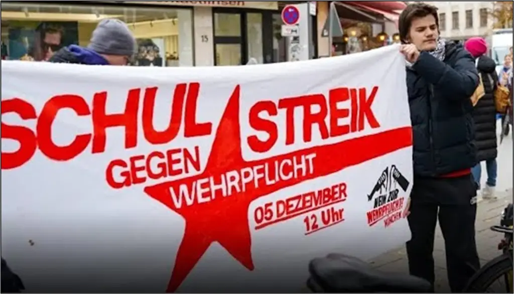 Тысячи учеников в Германии протестуют против нового закона о призыве в армию