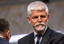 Президент Чехии: Европа может быть вынуждена сбивать российские самолеты и беспилотники Президент Чехии: Европа может быть вынуждена сбивать российские самолеты и беспилотники