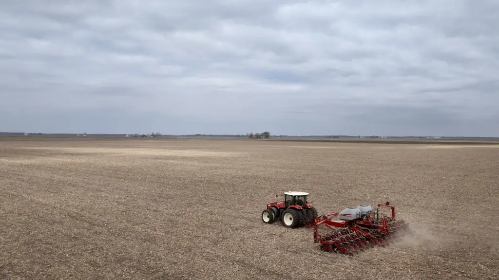 Администрация Трампа выделит 12 миллиардов долларов фермерам в качестве единовременной помощи