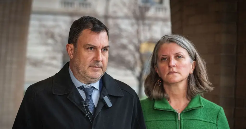 Экс-глава городского совета Споукана признал вину в препятствовании сотрудникам иммиграционной службы