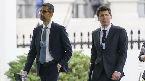 Эра бесплатных AI-сервисов подходит к концу: ожидайте рекламу в ChatGPT и Gemini