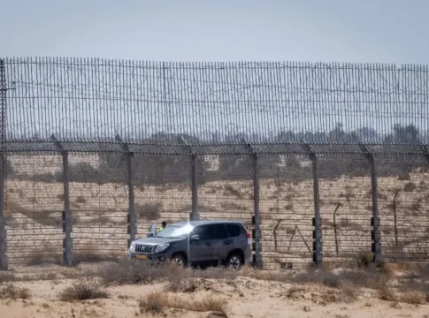 ЦАХАЛ, ШАБАК и полиция задержали банду контрабандистов на границе с Египтом