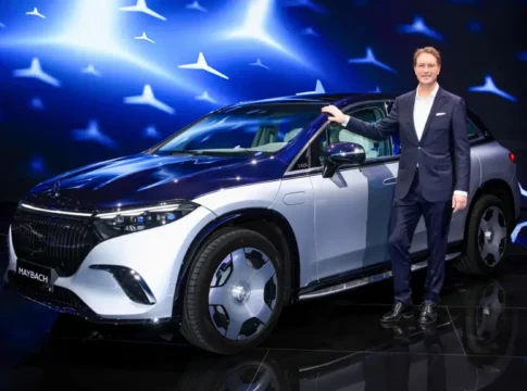 Mercedes и Stellantis пересматривают стратегии на фоне критики