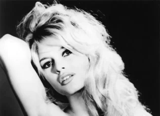 Брижит Бардо разнесла Макрона: «Ты тряпка, вытирающая кровь»