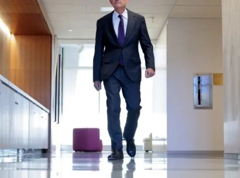 ФРС: экономика США растет за счет богатых