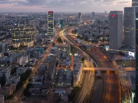 Транспортные хабы над шоссе Аялон: новые планы в Гуш-Дане