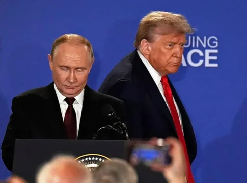 Европа в замешательстве: защита Украины и Гренландии от Трампа