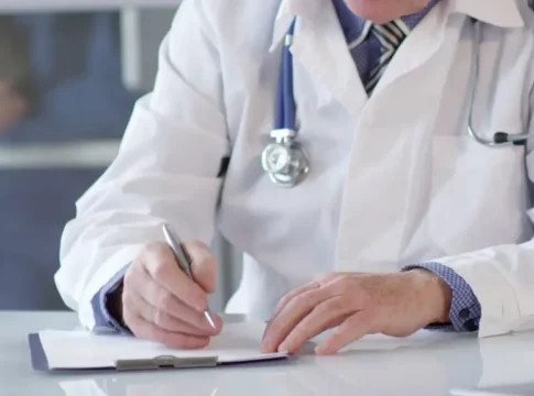 Минздрав опубликовал данные: где хотят стажироваться будущие врачи Израиля