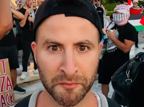 Комик отказался осудить «геноцид в Газе» — отменили его выступление в Лос-Анджелесе